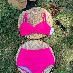 Vibrant Pink Women's Intimate Set